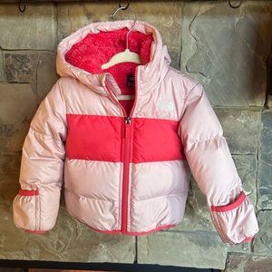 The North Face girls 12-18 months puffer jacket